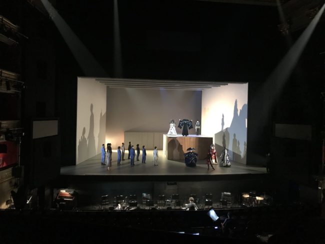 El Abrecartas Coro Intermezzo