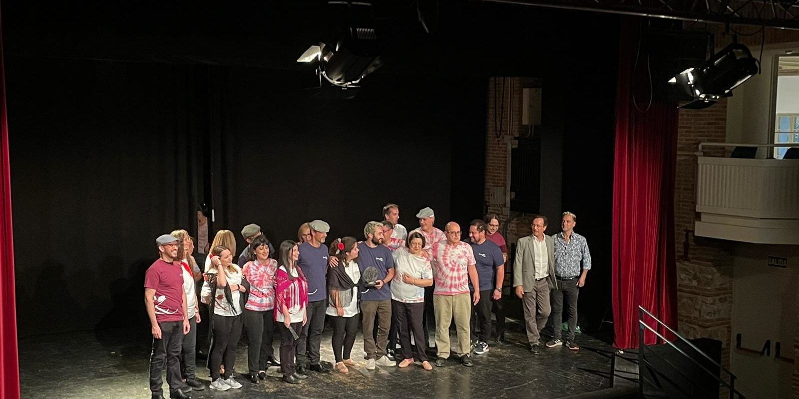 Coro Intermezzo - La barandilla