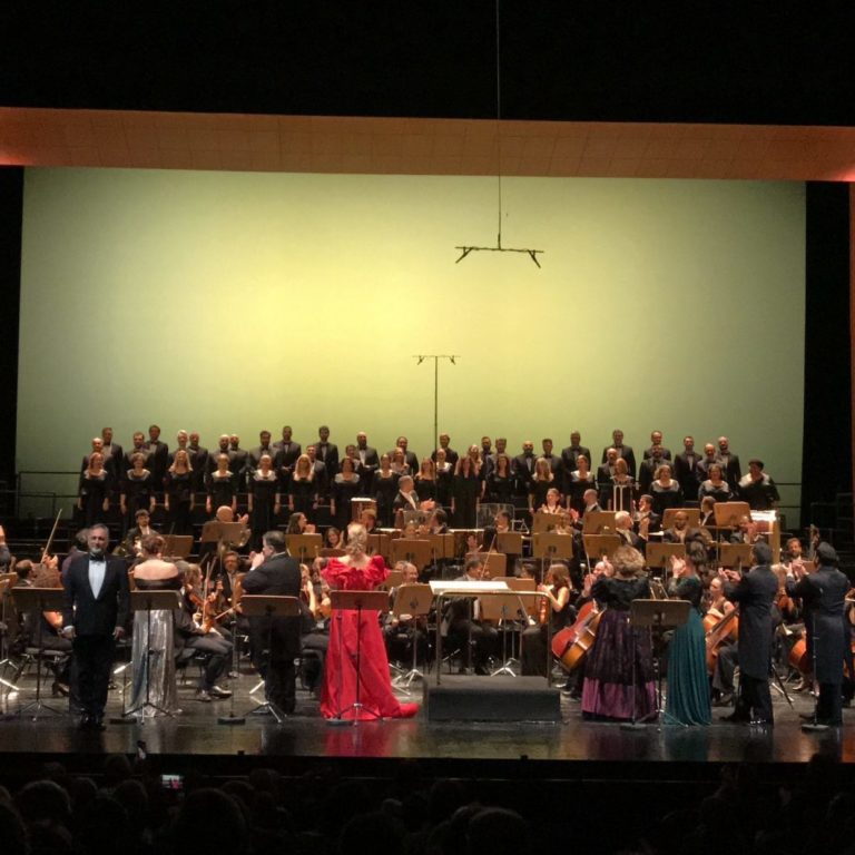 Coro Intermezzo . Luisa Fernanda