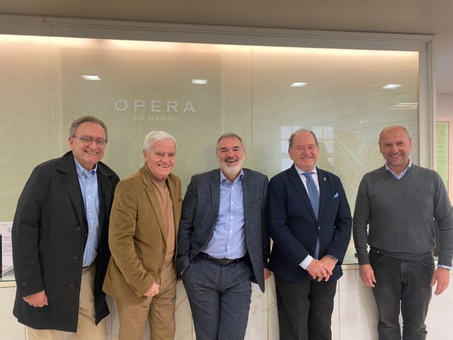 Firma acuerdo Intermezzo-Ópera de Oviedo