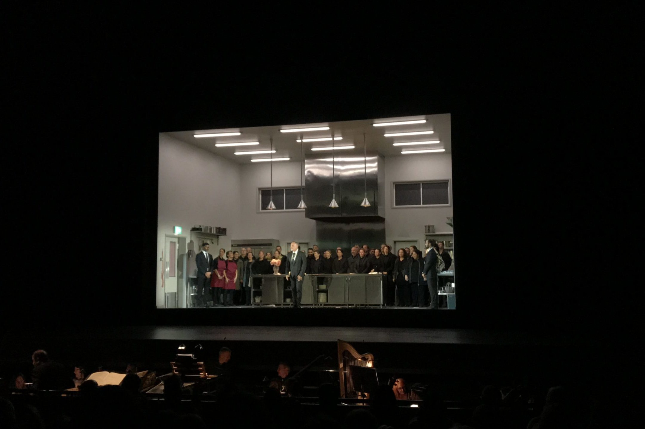 Coro Intermezzo. Theodora